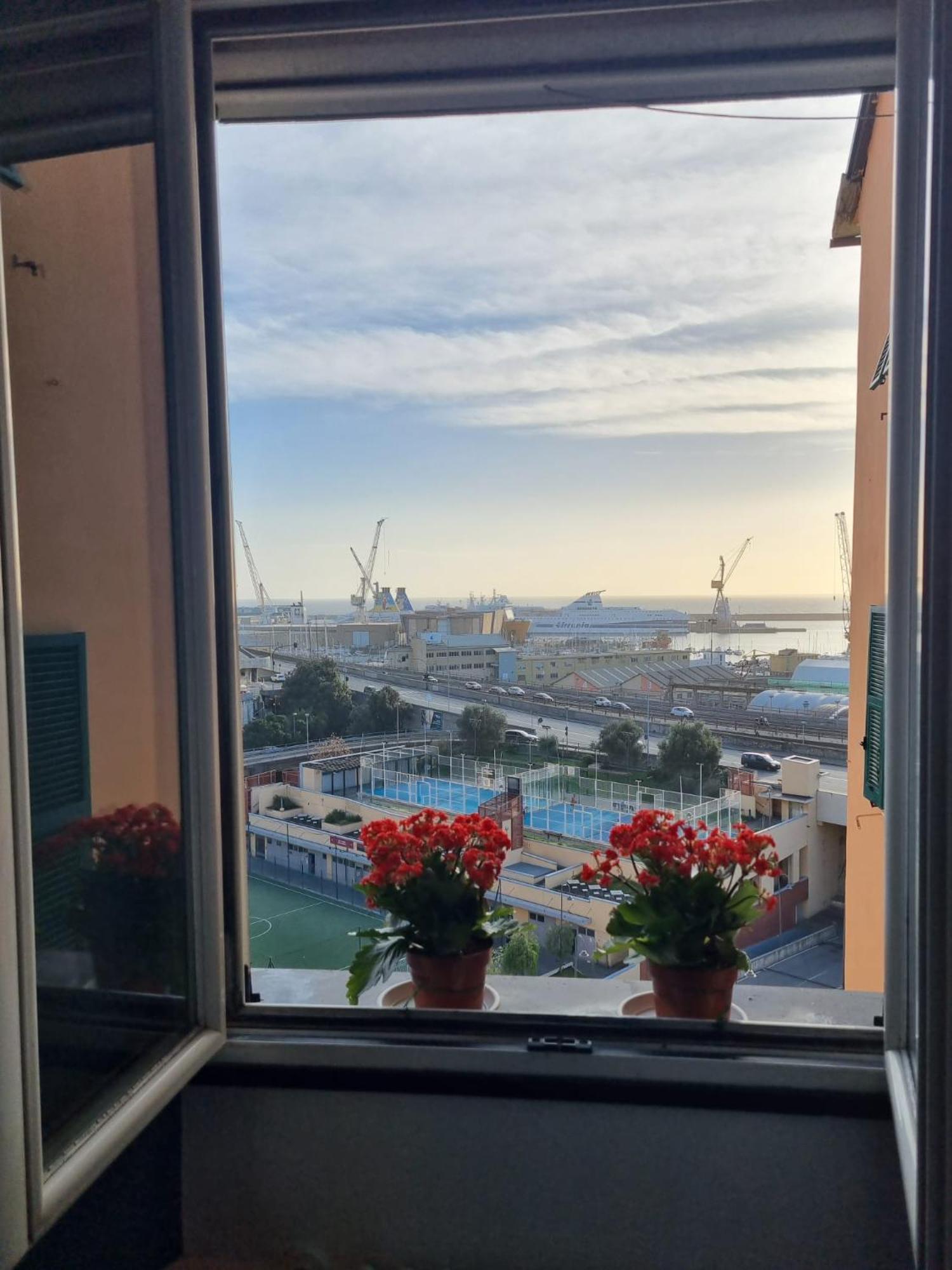 Ferienwohnung La Soffitta Sul Porto Genua Exterior foto